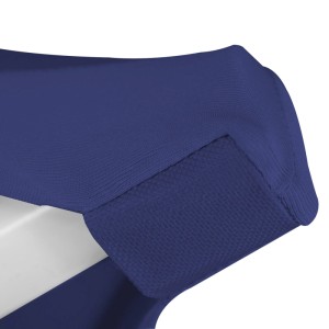 Detail der blauen Beautissu Stretch Stehtischhusse: verstärkte Fußtasche für optimalen Halt und Passform.