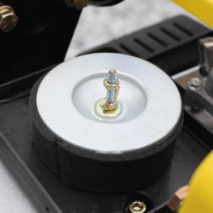Detailaufnahme des Luftfilters vom BAMATO Vibrationsstampfer V-90G.