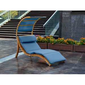 Axi Sonnenliege Salina mit blauem Kissen und Sonnendach aus Holz.