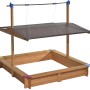 Gaspo Sandkasten Mickey mit Dachlift, 140x140 cm, aus Holz mit farbigen Ecken und braunem Sonnendach.