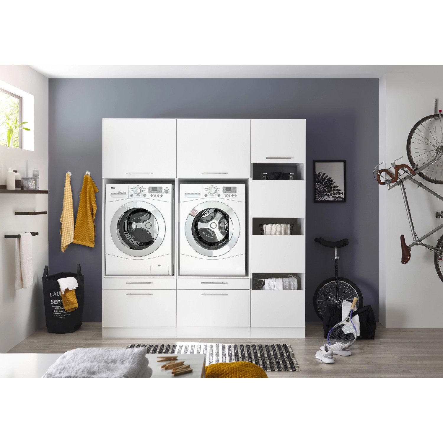 Respekta Hauswirtschaftsraum Set Clara, 200cm, Weiß Matt, mit Waschmaschinenschränken und Wäscheschrank.