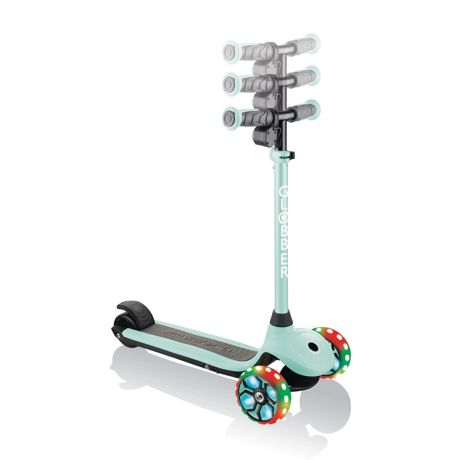 Mintfarbener Globber E-Scooter für Kinder mit LED-Rollen und verstellbarer Lenkstange.