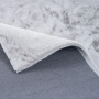 Detailaufnahme: Hellgrauer Pergamon Luxus Fellteppich (90x160cm) mit weicher Oberfläche.