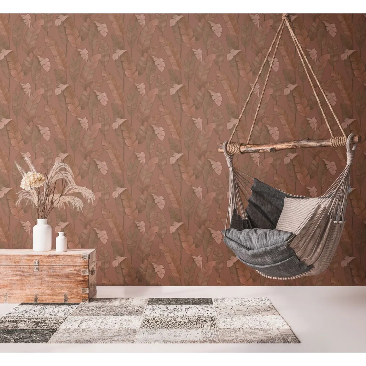 AS-Creation Vliestapete rotbraun mit floralem Blätter-Design, leicht glänzend und strukturiert.