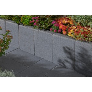 Kann Winkelstein Vero Graphit, 30x25x40 cm, zur Beet- und Geländeeinfassung im Garten.