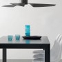 Graphitfarbener Lucci Air Deckenventilator Airfusion Climate II (127 cm) über Esstisch.