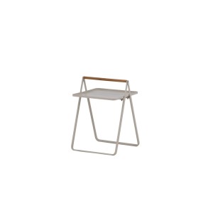 Beiger ebuy24 Clarin Beistelltisch für den Garten.