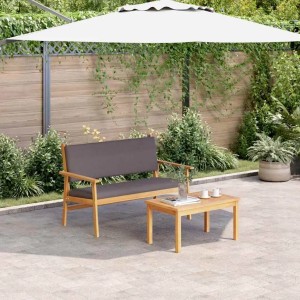 Braunes 2-tlg. vidaXL Garten-Sofa-Set aus Akazienholz mit Kissen und Tisch im Garten.