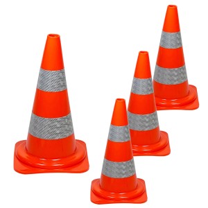 Set aus 4 orangefarbenen UvV Leitkegeln, 50 cm hoch, mit Reflexstreifen zur Baustellenabsicherung.