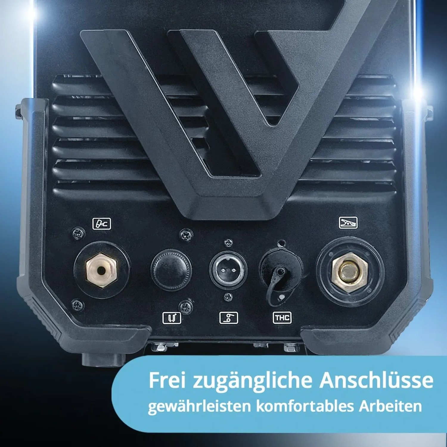 Anschlüsse des STAHLWERK Plasmaschneiders CUT 60 P Digital, Nahaufnahme der Rückseite.