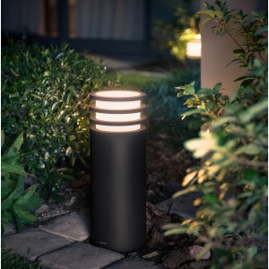 Philips Hue Lucca LED-Sockelleuchte in Anthrazit für den Garten.