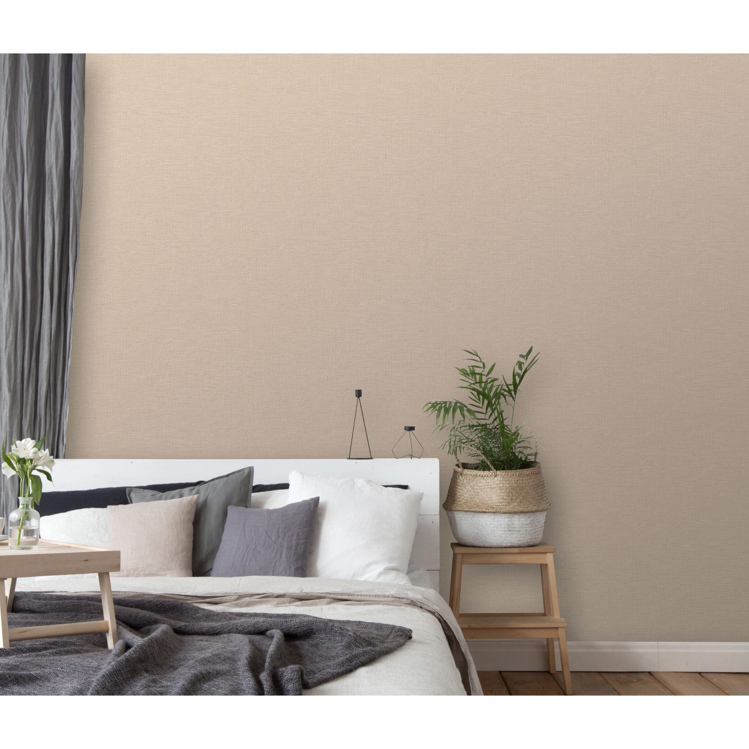 Erismann Vliestapete Code Nature Uni Rosa, dezente Struktur im Schlafzimmer.