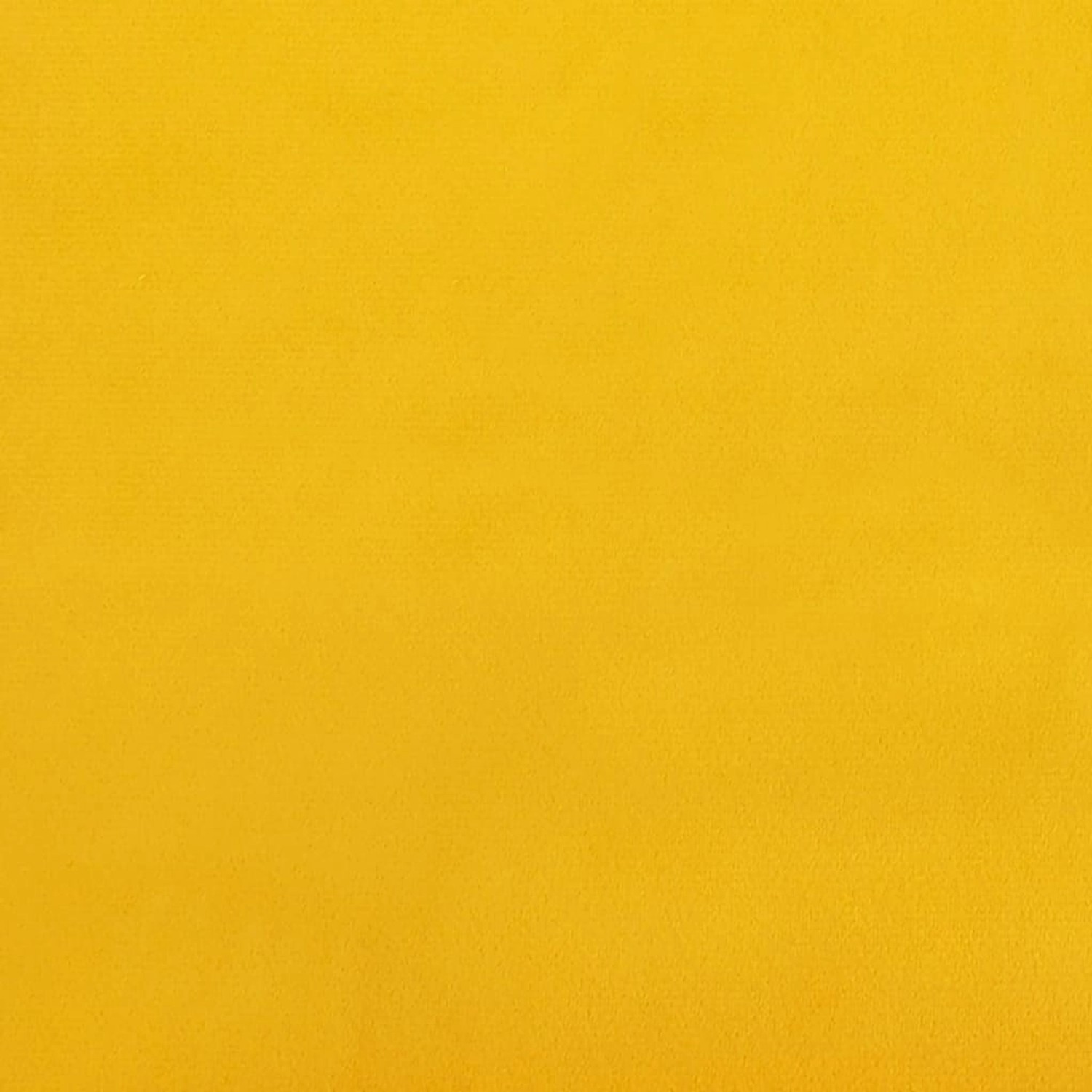 Nahaufnahme: Senfgelber Samtstoff des vidaXL Relaxsessels Modell 22.