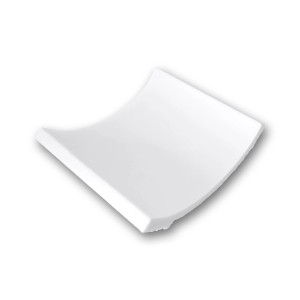 Musterstück einer weißen PROFHOME Eckleiste/Deckenleiste, ca. 10 cm lang.