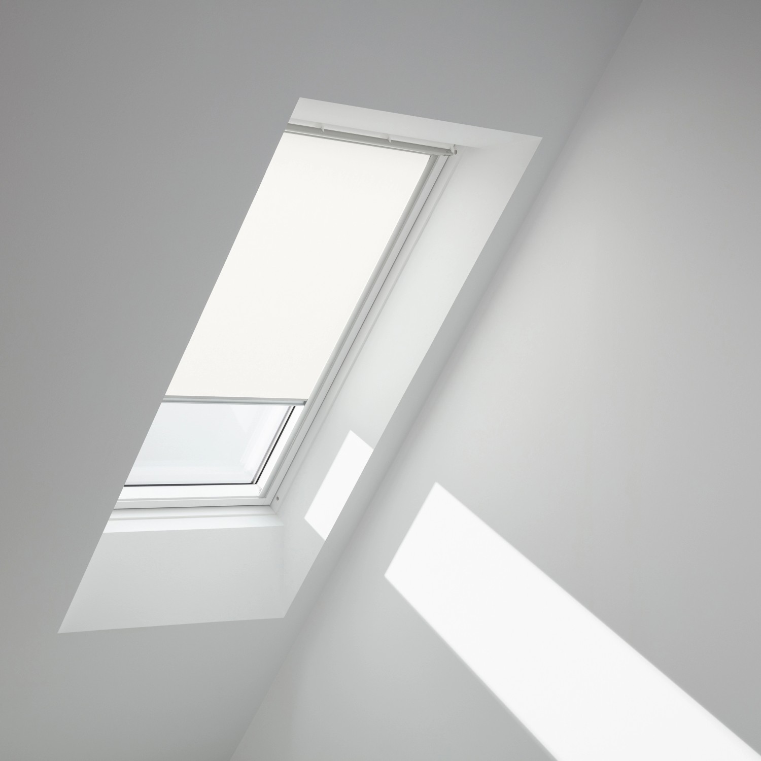 Velux Sichtschutzrollo Manuell RFL P08 1028 SWL Weiß günstig online kaufen