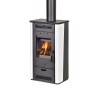 Firefix Kaminofen Stahl Anthrazit 5,8 kW mit brennendem Holz, moderner Optik und weißen Seiten.