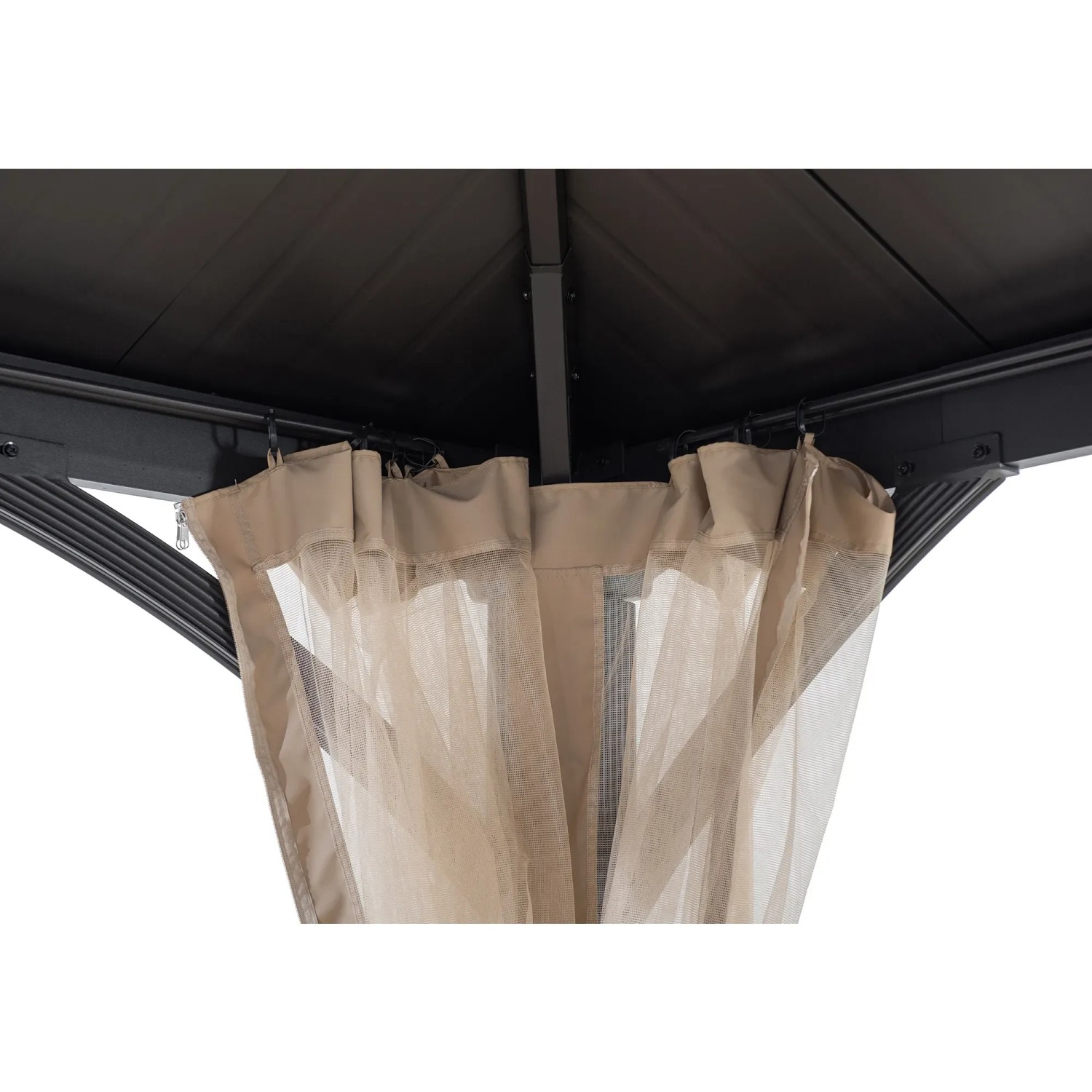 Detailaufnahme: Schwarzer Sunjoy Gazebo Torre mit beigen Moskitonetzen.