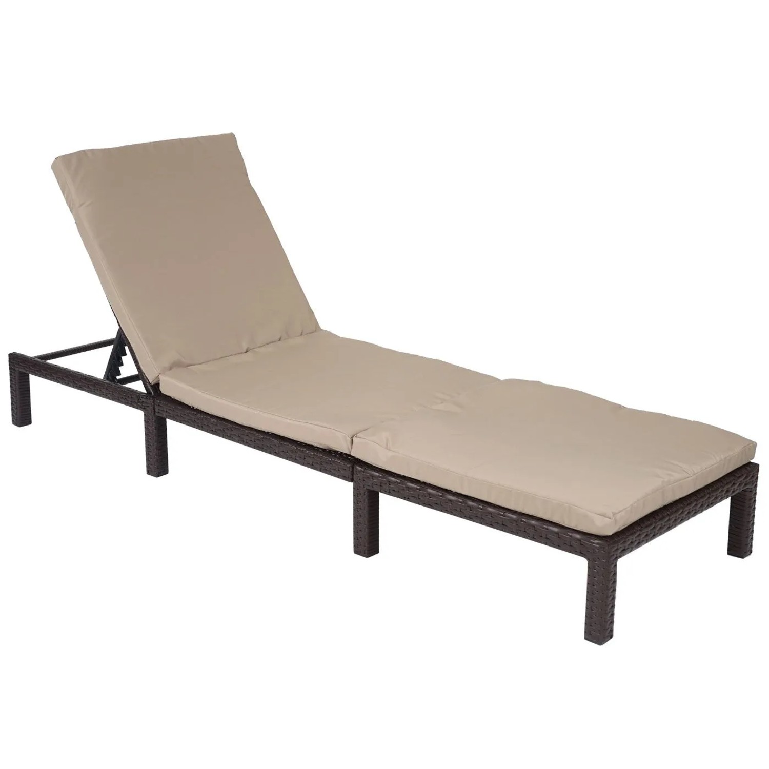Braune Poly-Rattan Sonnenliege mit cremefarbenem Polster und verstellbarer Rückenlehne für Garten & Terrasse.