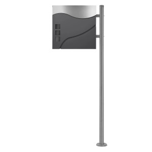 Moderner Standbriefkasten in Anthrazit/Silber mit Zeitungsfach und silbernem Pfosten.
