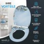 SANILO WC-Sitz Sakura mit Absenkautomatik und Top-Fix-Befestigung, hellblau mit Blütenmuster.
