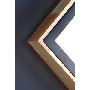 Detailaufnahme: Luce Design LED-Deckenleuchte Solstar mit Holzrahmen und schwarzer Umrandung.
