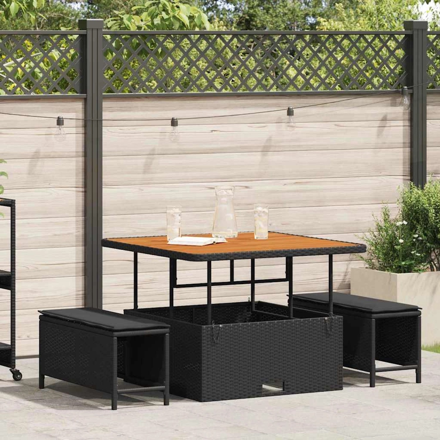 Schwarze 3-tlg. vidaXL Garten Essgruppe aus Poly Rattan mit Tisch und Hockern für Terrasse und Garten.