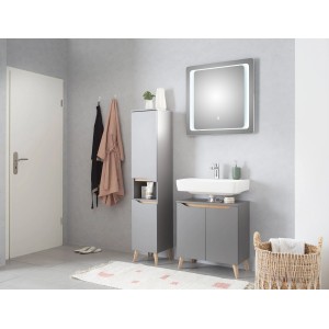 Quadratischer Pelipal LED-Spiegel Quickset 357, 70x70 cm, mit Touch-Sensor im Badezimmer.