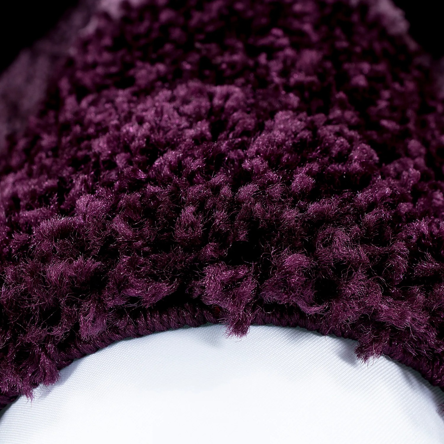 Detailaufnahme: Ayyildiz Hochflorteppich Life 1503 in Violett, weicher Flor.