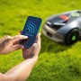 LUX-TOOLS Mähroboter Oryx 300 Vision wird per App gesteuert.