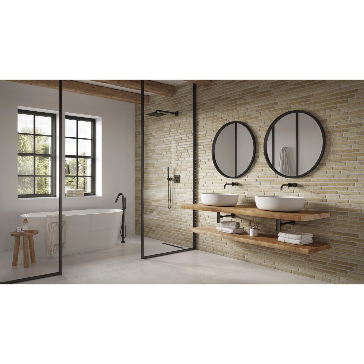Badezimmer mit Klimex Verblender Feinsteinzeug Long Brick in Grau-Beige an der Wand.