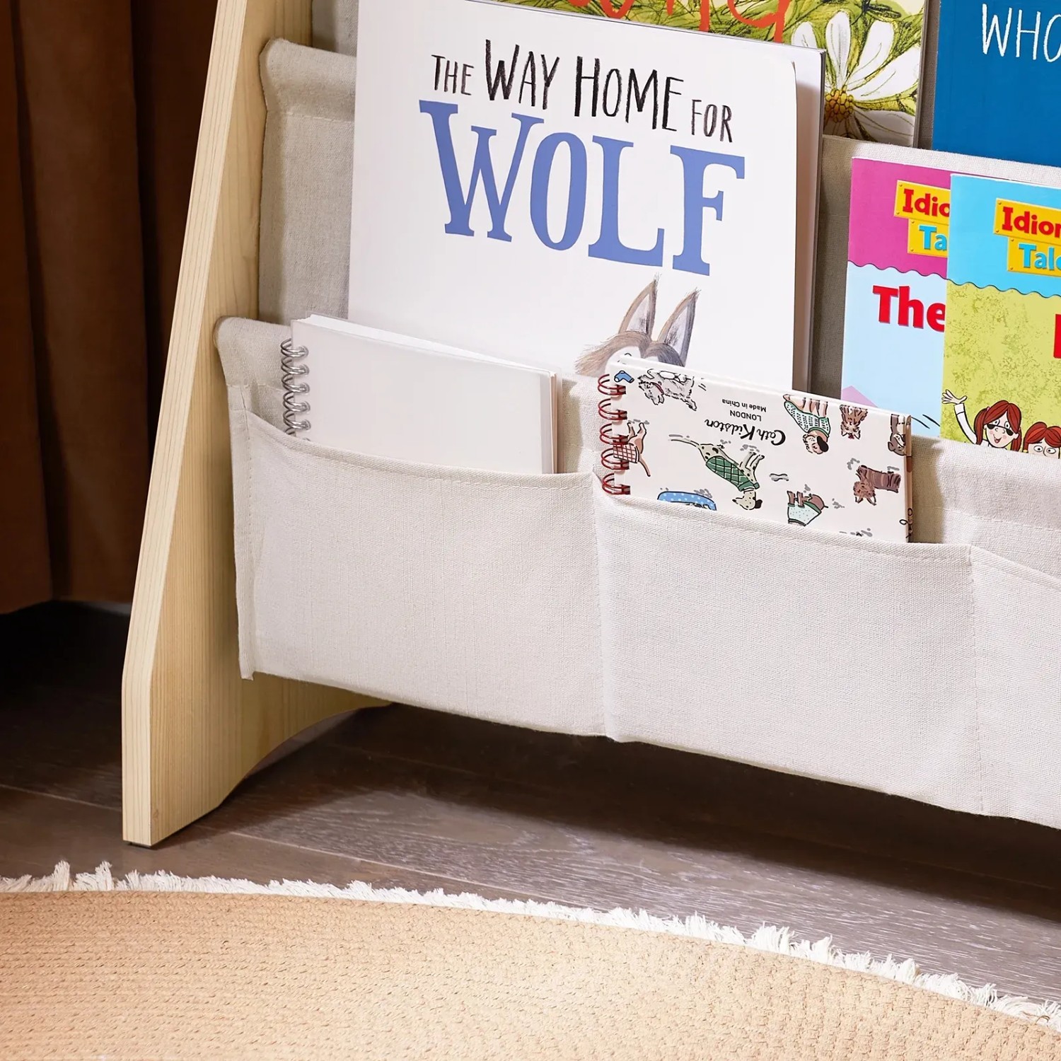 SoBuy Bücherregal Kinderregal mit 4 Stofffächern Zeitungsständer KMB50-N_7