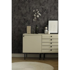 A.S. Création Vliestapete New Walls Putzstruktur Schwarz an Wand hinter Sideboard mit Deko.