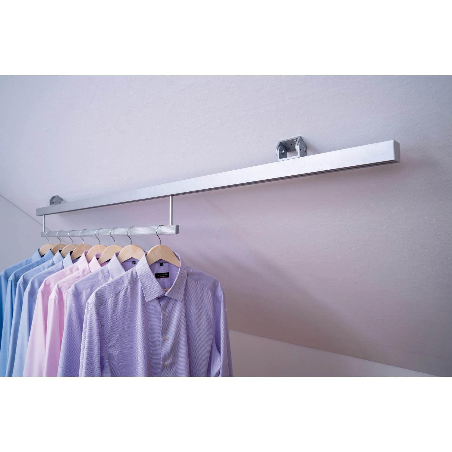 Kleiderstange Fahrbar mit 190 cm-Laufschiene 100 cm x 3 cm x 1,5 cm