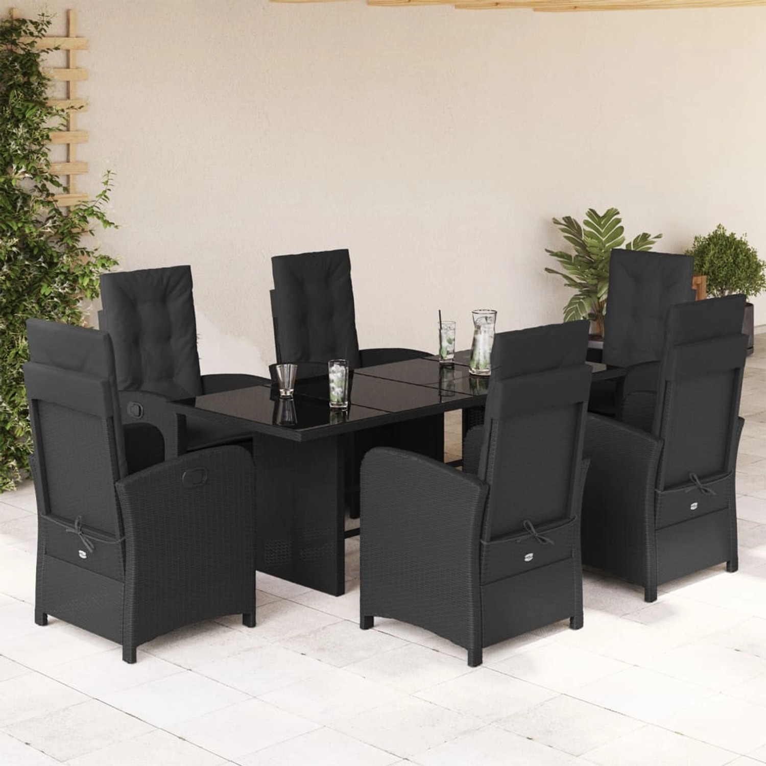 Schwarze 7-tlg. Garten-Essgruppe aus Polyrattan mit Tisch und verstellbaren Stühlen.
