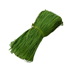 Bündel grüner Naturbast (50g) für Deko- und Bastelarbeiten im Garten.