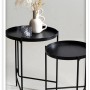 Beistelltisch 2er Set aus schwarzem Eisen, modernes Dreifuß-Design.