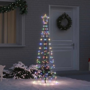 250 cm hoher vidaXL LED Weihnachtsbaum aus Eisen mit bunten Lichtern und Sternspitze, im Schnee vor einem Haus.