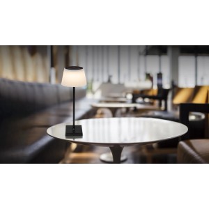 Moderne LED-Tischleuchte Gregoir in Schwarz/Weiß mit Touchdimmer für stimmungsvolles Licht.