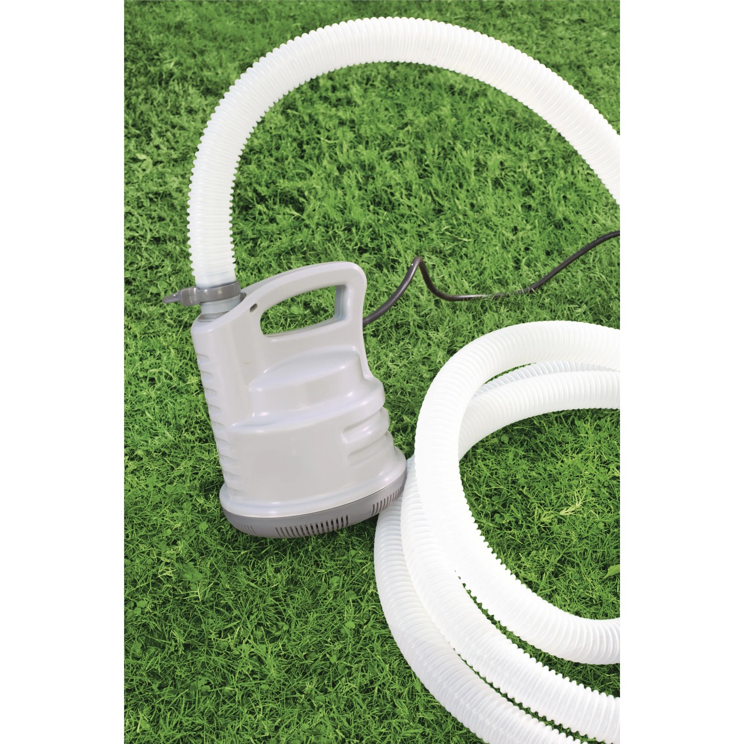 Bestway Flowclear Tauchpumpe (80 W) mit Schlauch zum Abpumpen von Poolwasser.