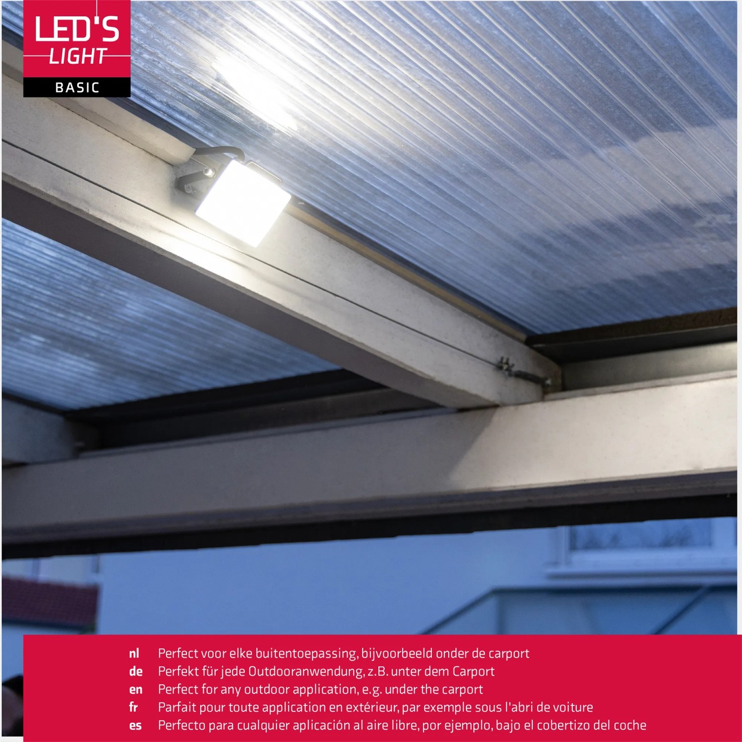 Schwarzer LED Strahler (10W, 900lm, 4000K, IP65) zur Außenbeleuchtung.