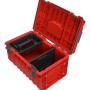 Offener, roter PROREGAL QBRICK Werkzeugkasten mit Trageeinsatz und Werkzeugfächern.