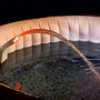 Bestway LAY-Z-SPA LED-Wasserfall im Whirlpool, beleuchteter Wasserstrahl.