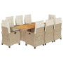 9-tlg. Garten Essgruppe aus Poly Rattan in Beige mit Tisch aus Akazienholz und cremeweißen Kissen.