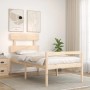 Massivholzbett mit Kopfteil, Kiefernholz, 75x190 cm, im Schlafzimmer.
