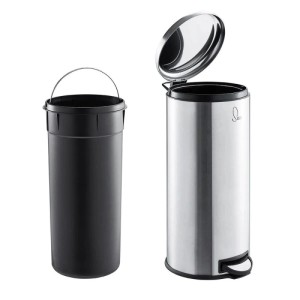 Silberner Svita T30 Edelstahl Treteimer, 30L, mit offenem Deckel und schwarzem Inneneimer. Ideal für Küche & Bad.