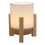 Näve LED-Tischleuchte Madita mit Holzfuß und weißem Textilschirm.