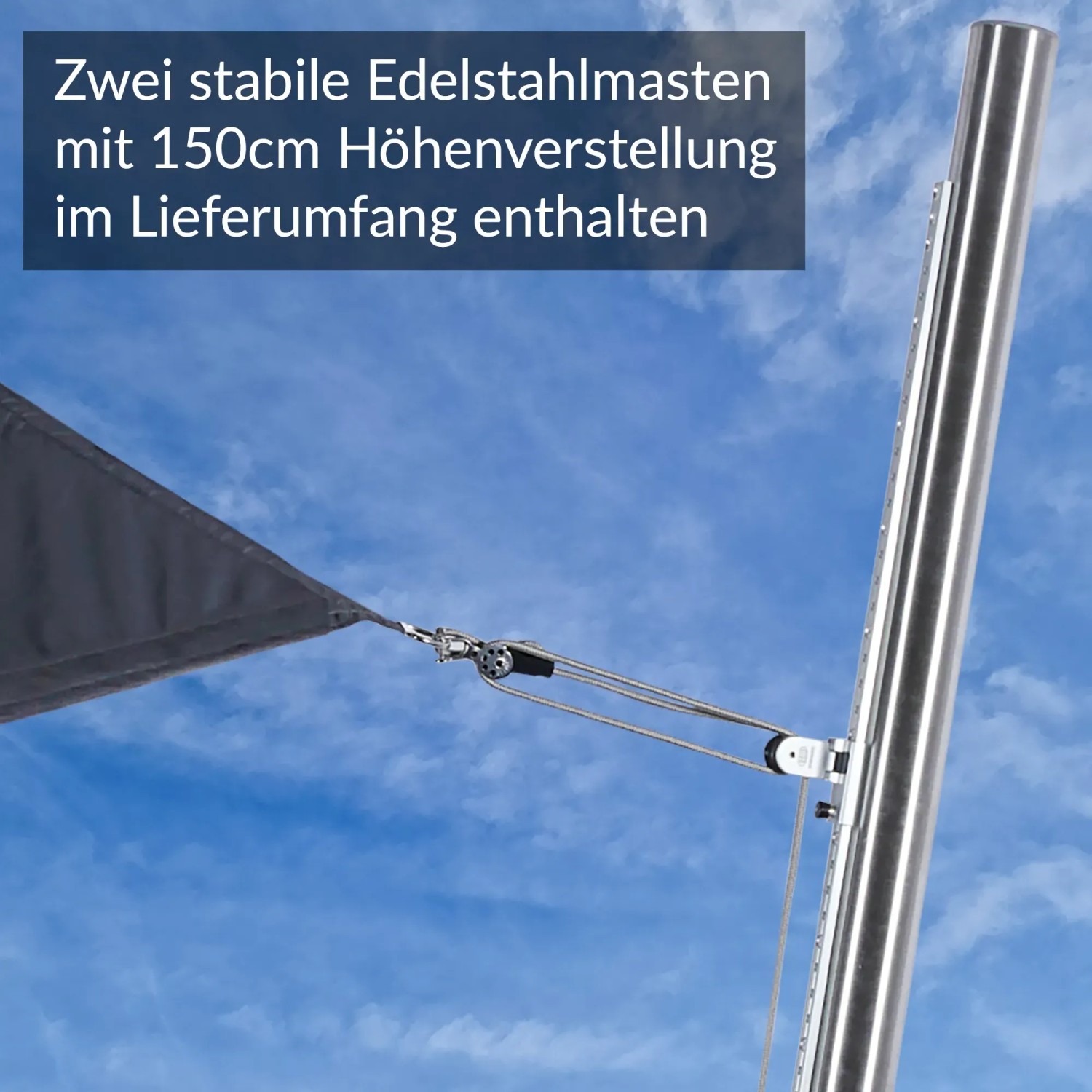Detailaufnahme Sonnensegel-Set: Anthrazitfarbenes Segel, Edelstahlmast mit Höhenverstellung und Befestigung.