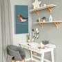 Magnettafel 37x78cm mit abstraktem Vogel als Wanddeko im Arbeitszimmer.