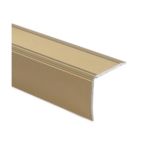 Goldenes, selbstklebendes Treppenkantenprofil in L-Form, 30x20x1340 mm. Ideal für sichere Treppen.