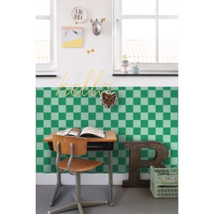 ESTAhome Tapete Karomuster in Mintgrün und Grün im Kinderzimmer mit Schreibtisch und Deko.